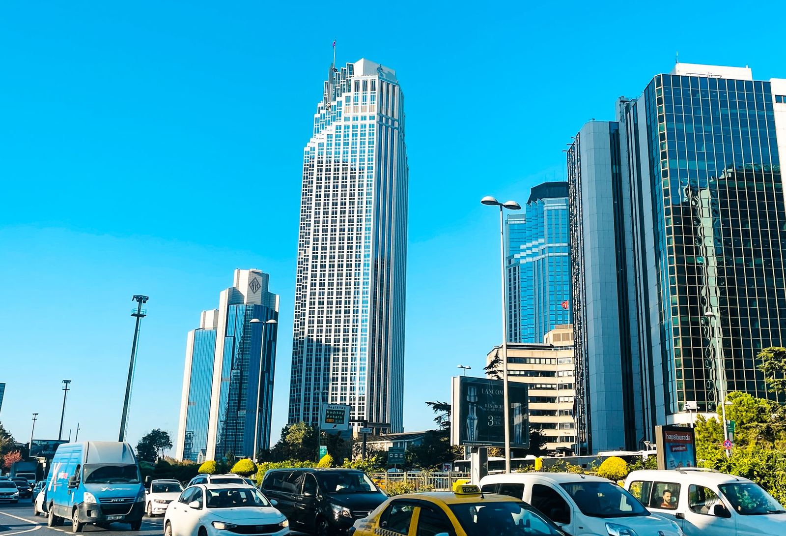 İstanbul Maslak Yatırımcı Ofisi